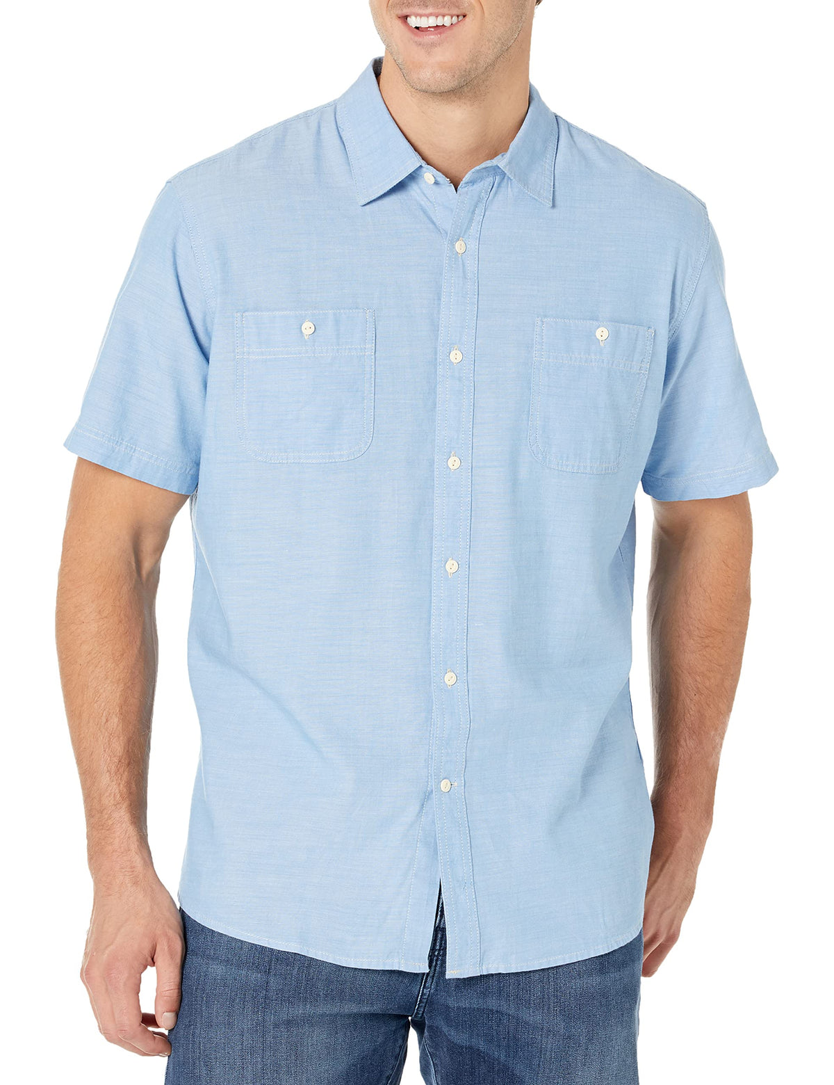 Amazon Essentials Men's Regular-Fit Short-Sleeve Button-Down 100% Cotton Chambray Shirt