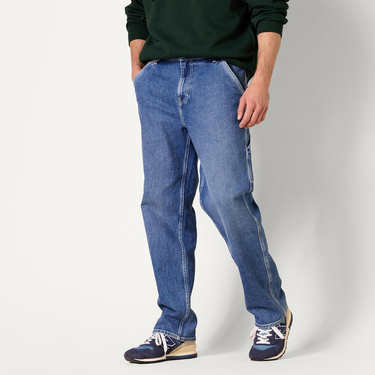 Amazon Essentials Men's Relaxed-Fit Workwear Carpenter Jean with Comfort Stretch